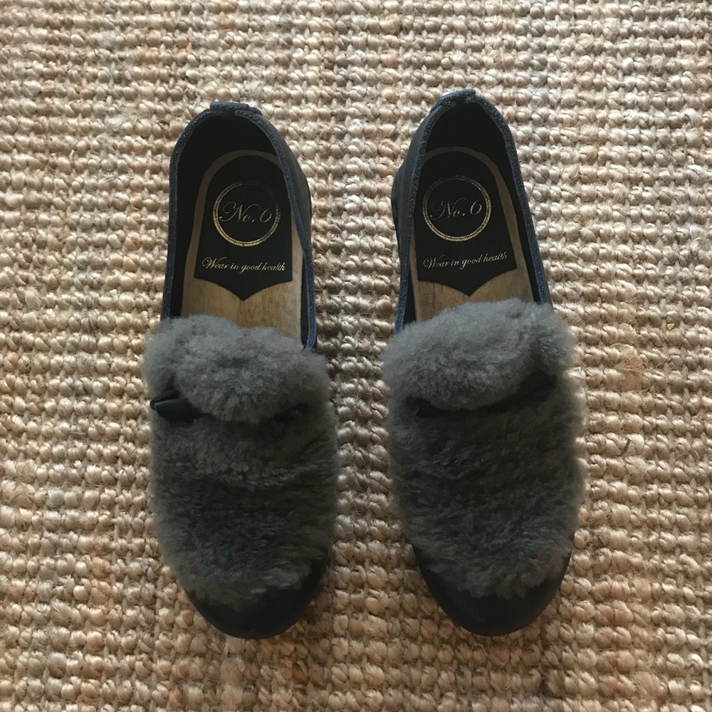 No. 6 Fur Loafer in Black